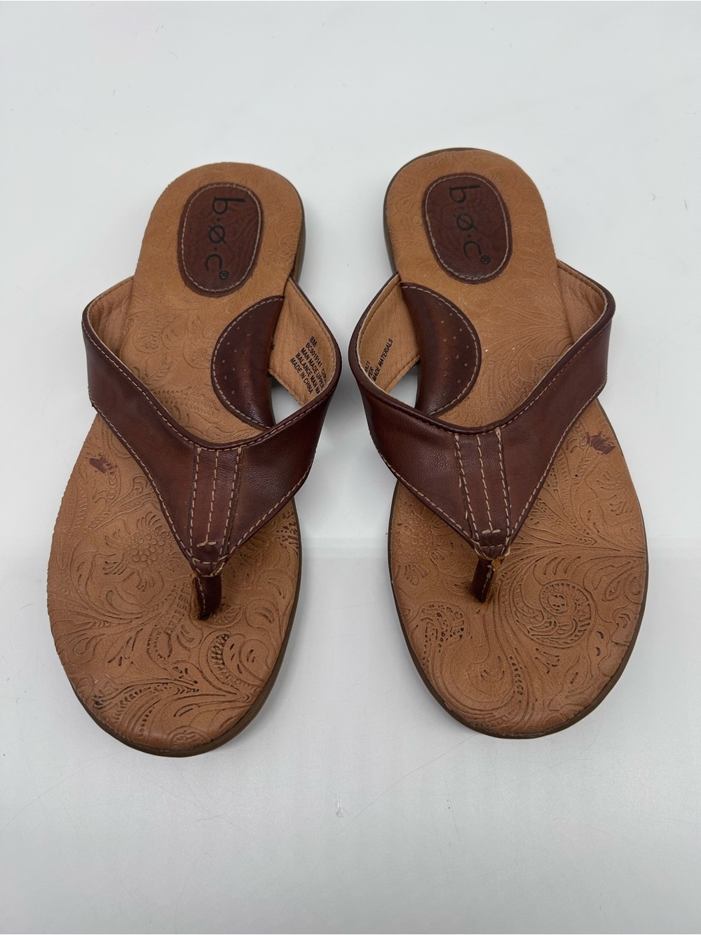 b.o.c. Born Concept Brown Leather Thong Sandals 8